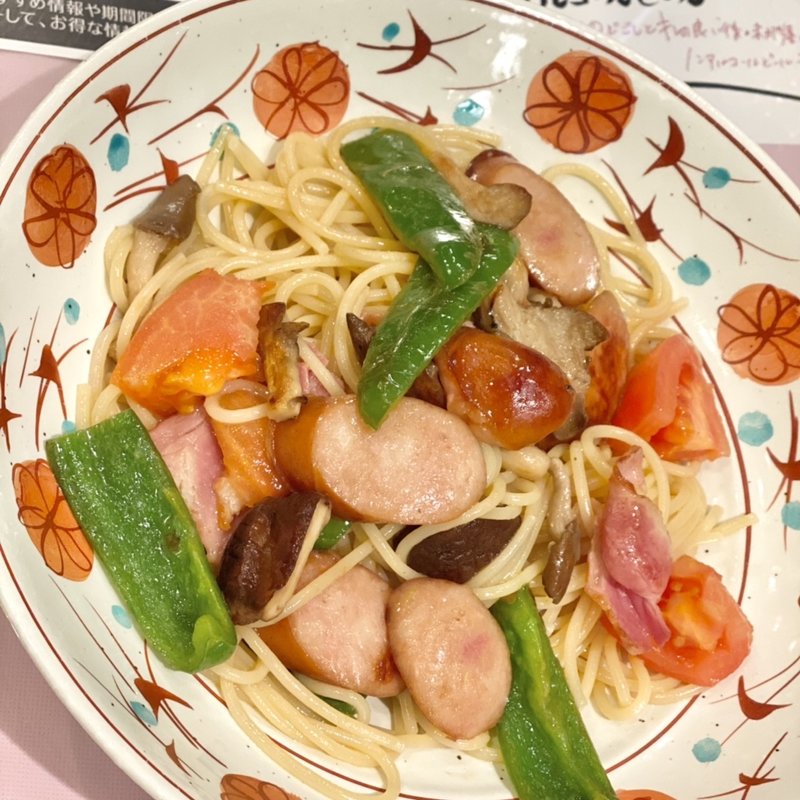 若者のアイドル(壁の穴 梅田HEPナビオ店)