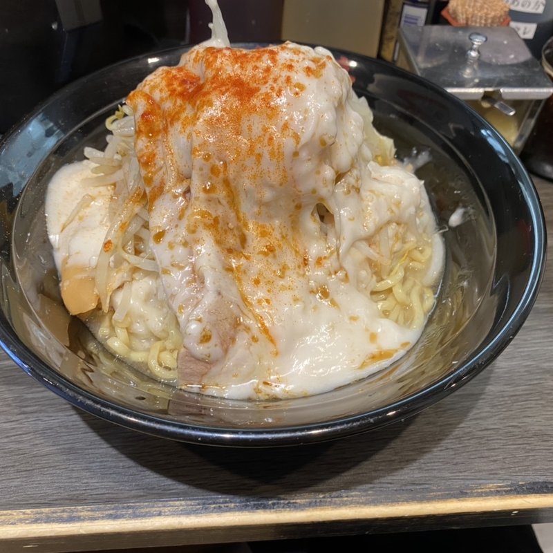 炙り鳥豚油そば(春日亭 神保町店)