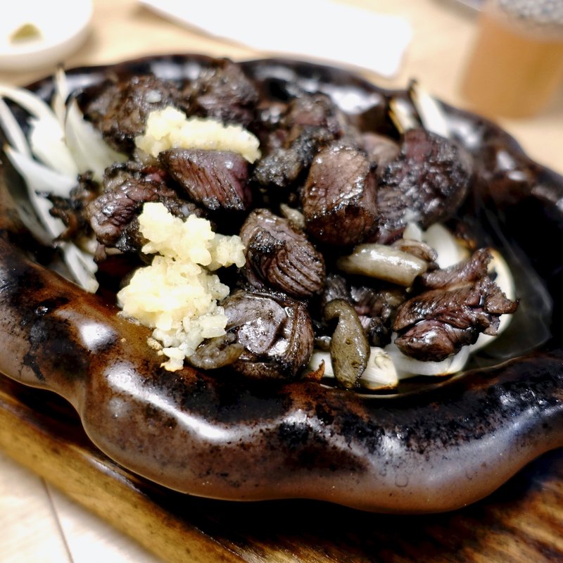 さつま知覧鶏もも炙り焼き（並盛）(九州居酒屋 のぼせもん)