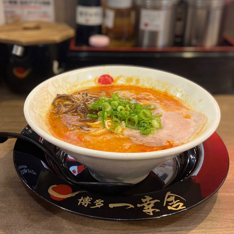 赤ラーメン(博多一幸舎 博多デイトス店)