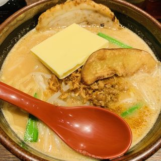北海道味噌　バター(麺場 田所商店 江戸NOREN)