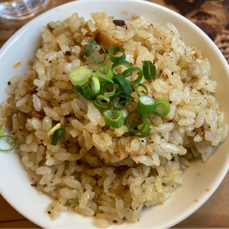 にんにくペッパーライス(麺屋久兵衛  )