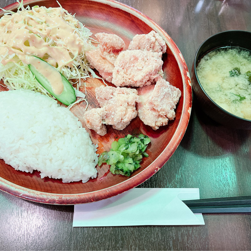 唐揚げ定食(とりまる クイーンズイースト店 )