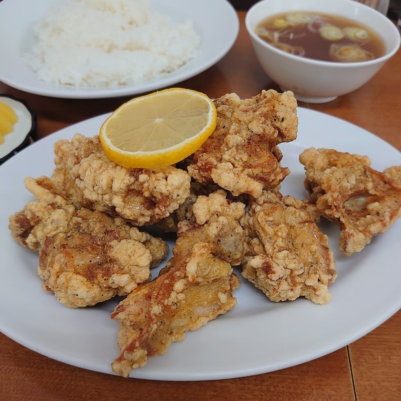 鳥の唐揚げ＋ライス(万寿園 )