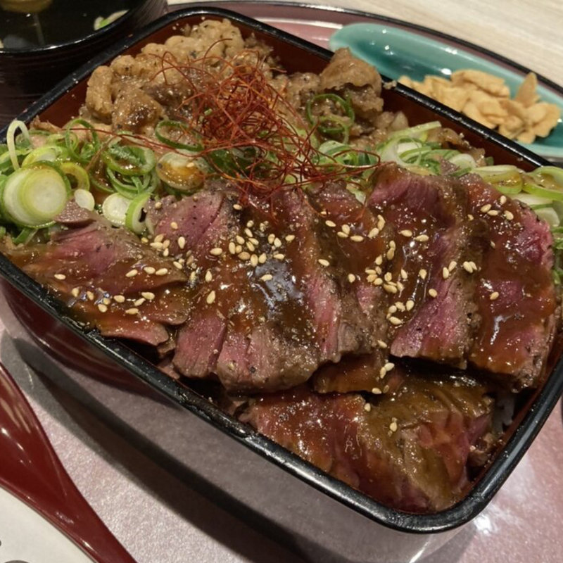 ハラミ&カルビ重(ビフテキ重・肉飯 ロマン亭 セブンパーク天美店)