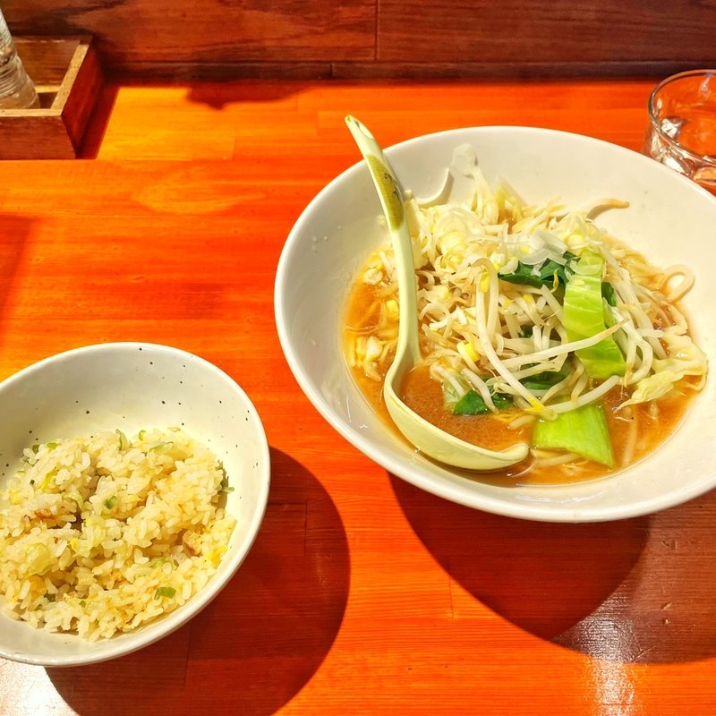 ラーメン(麺屋じねん 本店)