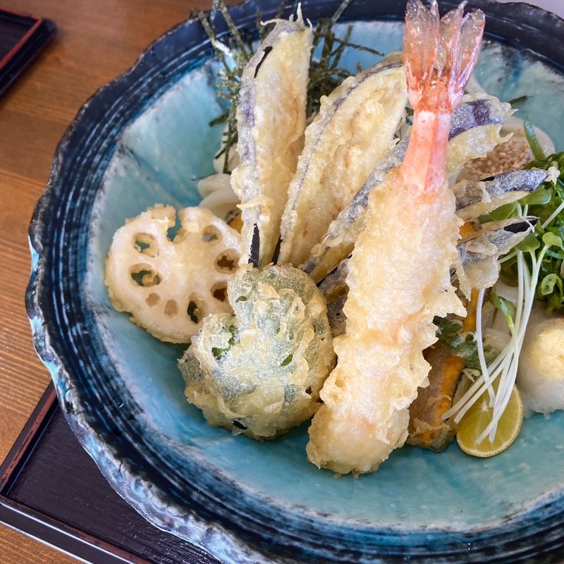 天ぷらぶっかけうどん(讃岐うどん中村屋)