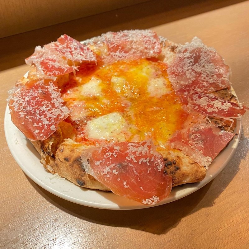 生ハムと半熟卵のビスマルク(terzo （テルツォ）)