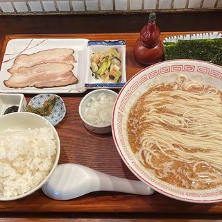 鯖さば定食(炭火焼濃厚中華そば倫道)