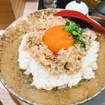金目鯛の焼きなめろう丼(ラーメン専科 竹末食堂)