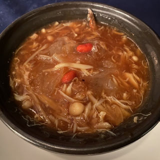蟹肉とふかひれのスープ（コース）(中国料理 「チャイナブルー」 コンラッド東京 )