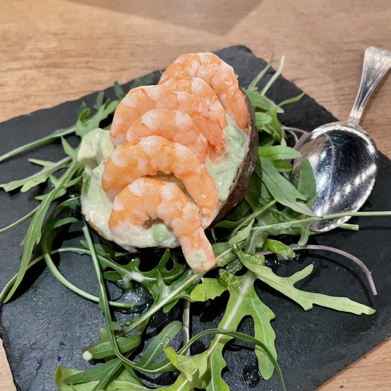 海老とアボカドのタルタル(カフェ ラ・ボエム 表参道 （Cafe La Boheme）)