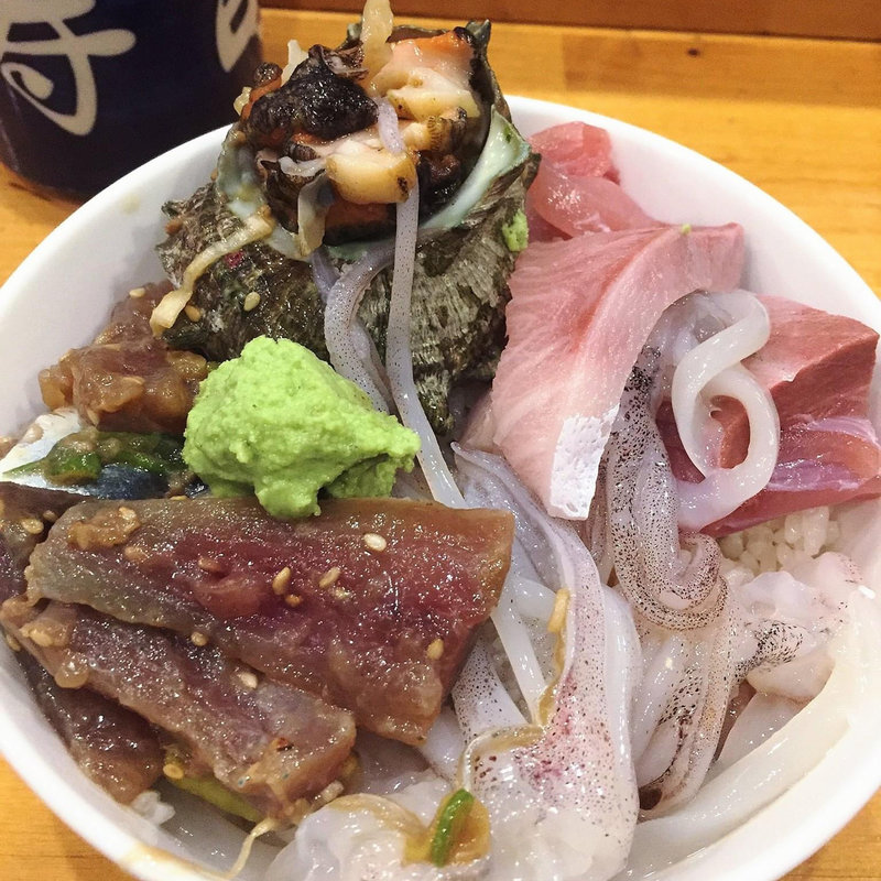 日替わり丼(辰巳寿司 （たつみずし）)