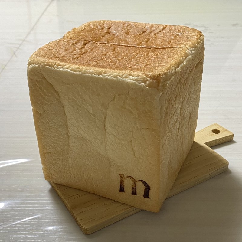 高級カナダ産小麦100％食パン(ル・ 武庫之荘店ミトロン)