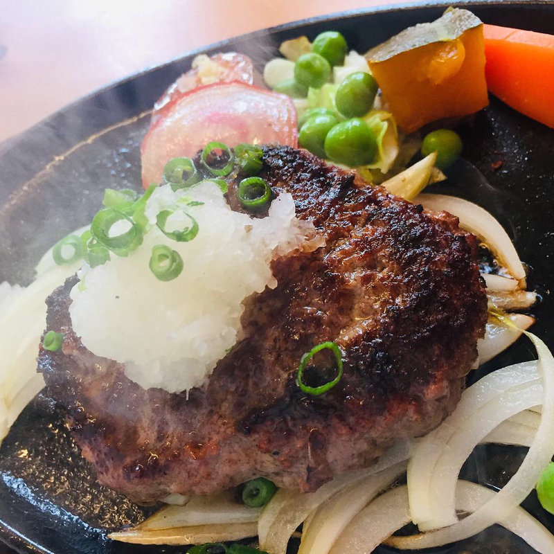 ハンバーグステーキ 和風ソース(洋食屋 青空 （ヨウリョクヤ アオゾラ）)