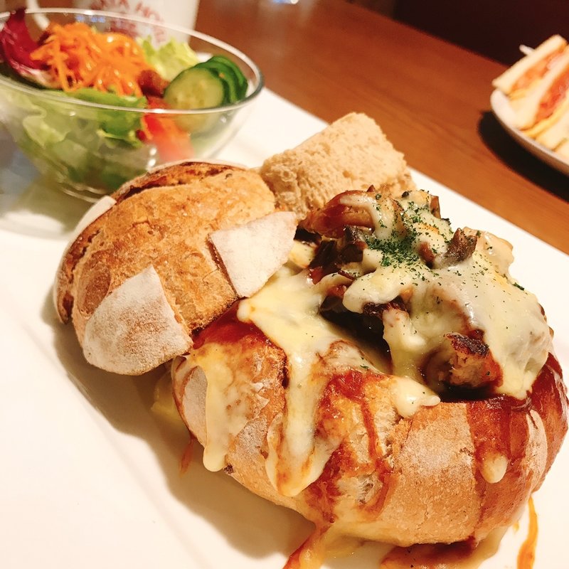 ハンバーグシチューパングラタン(金谷ホテルベーカリー カテッジイン・レストラン＆ベーカリー)