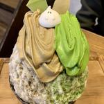 お茶の合盛り氷(氷おばけ)