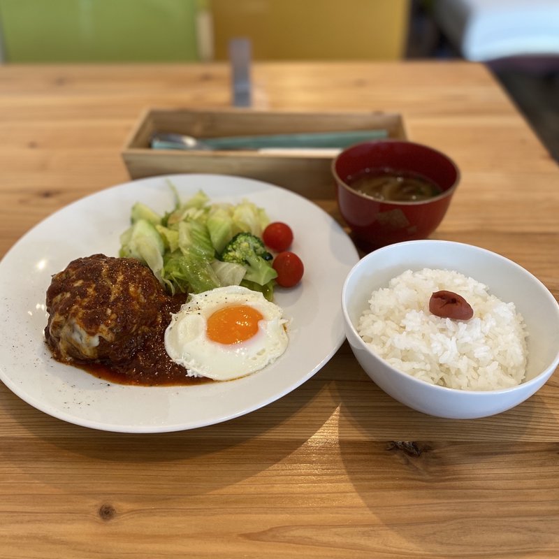 ハンバーグ(なんばん家)