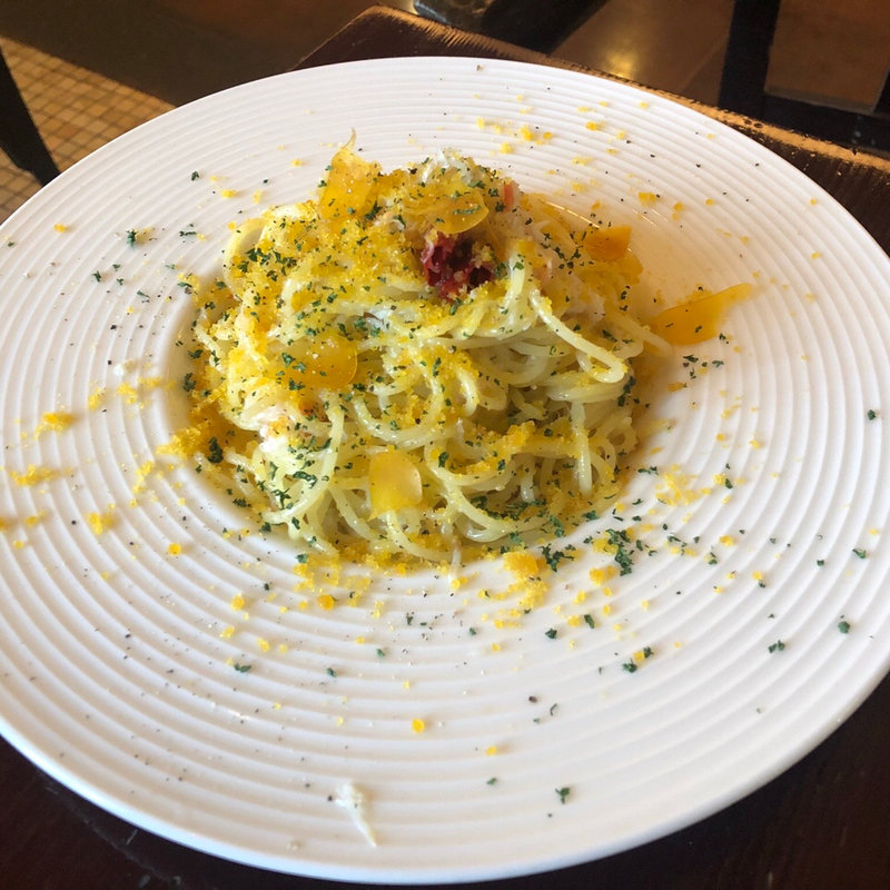 ズワイガニとカラスミのペペロンチーノ(カフェドラパン)