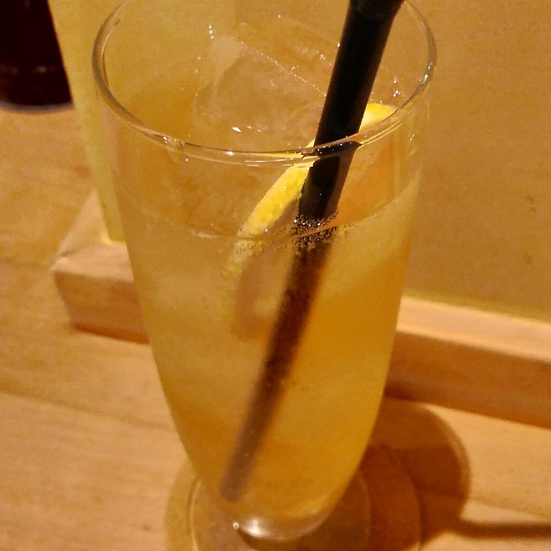 自家製レモネード(カフェ&ファクトリー パルケ)