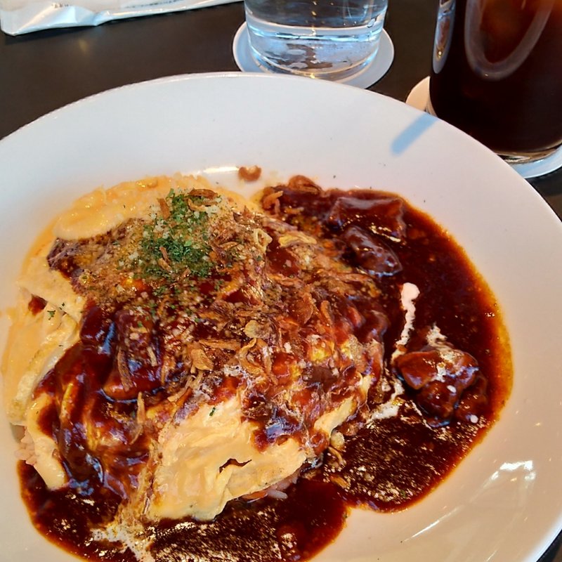 ふわふわオムライス特製ハッシュドビーフ(100本のスプーン TACHIKAWA)