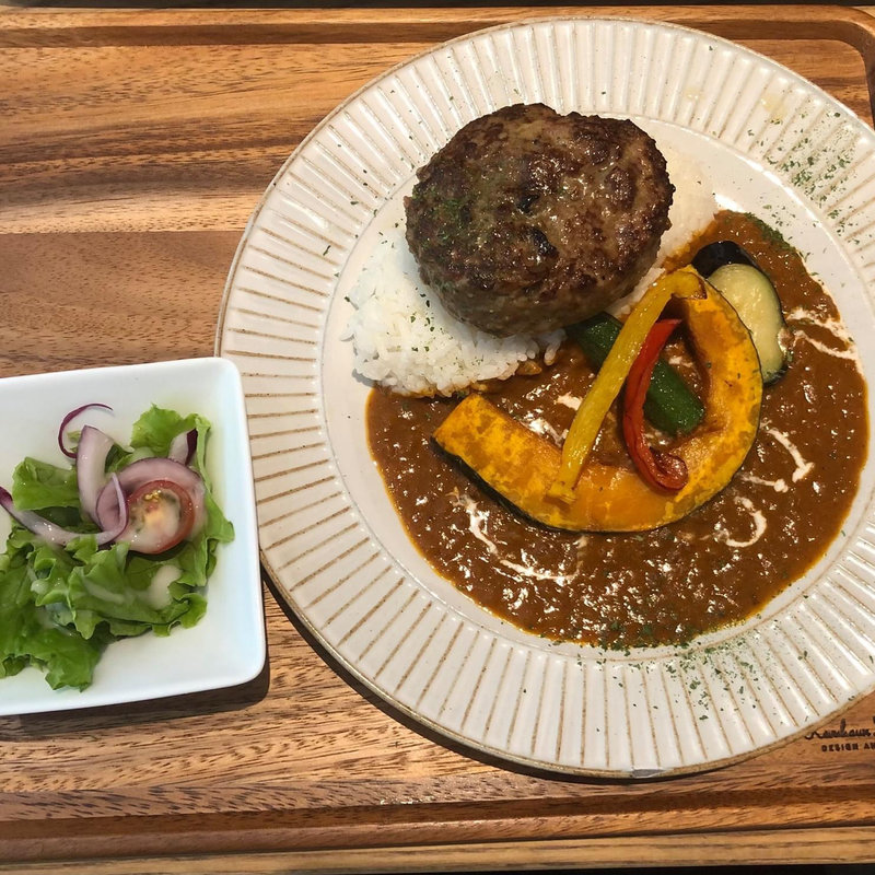 ハンバーグカレー(挽き肉のトリコ)