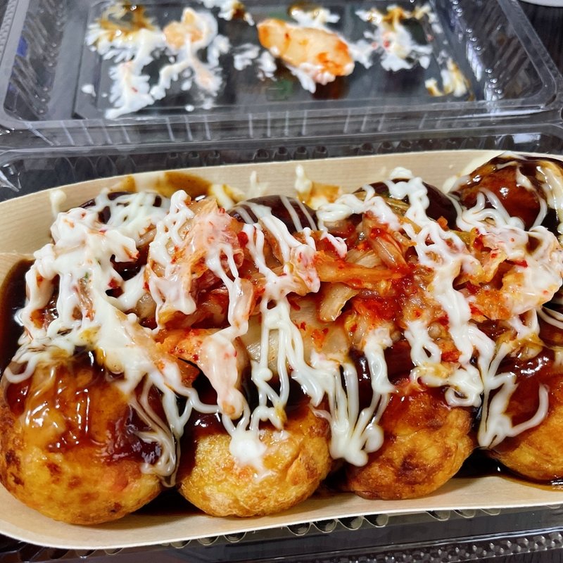 キムチたこ焼き8個入り(粉鉄 京王稲田堤駅前店 （コテツ）)