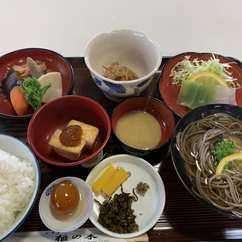 山菜定食(榧の木 （かやのき）)