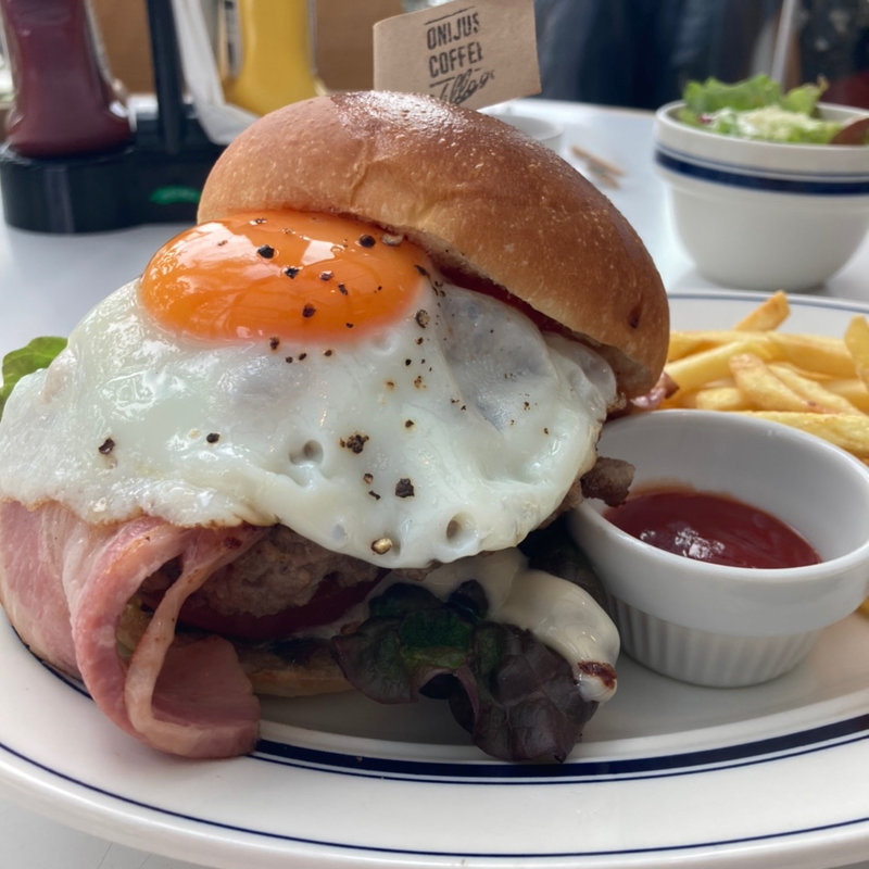 月見BLTバーガー(ONIJUS COFFEE VILLAGE)