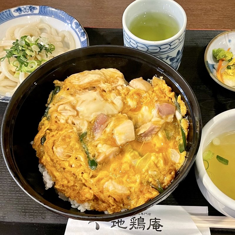 地鶏親子丼(地鶏庵 )