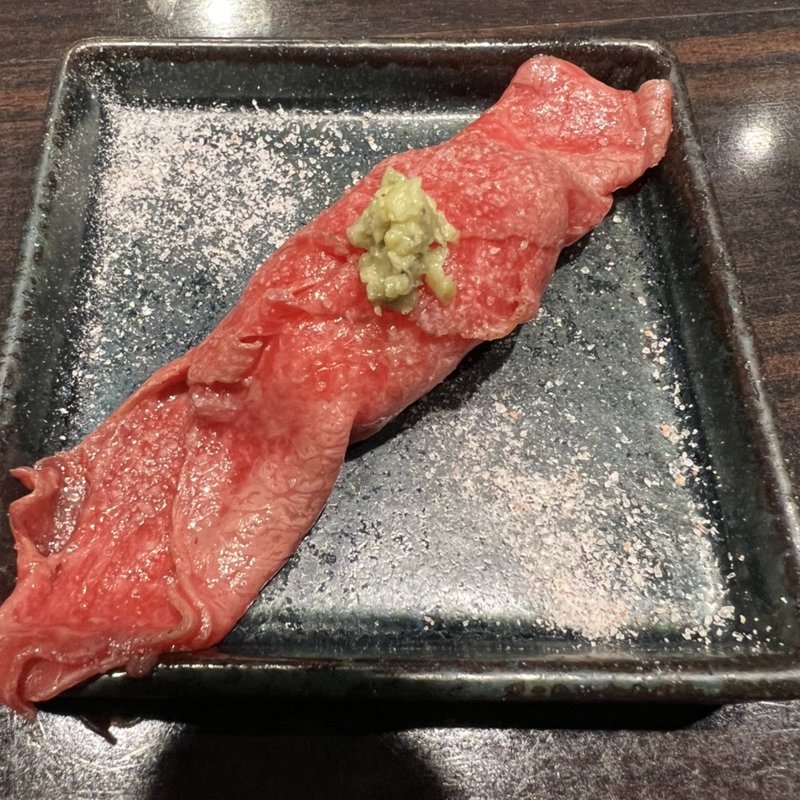 特選あぶり寿司(琉球の牛 （リュウキュウノウシ）)