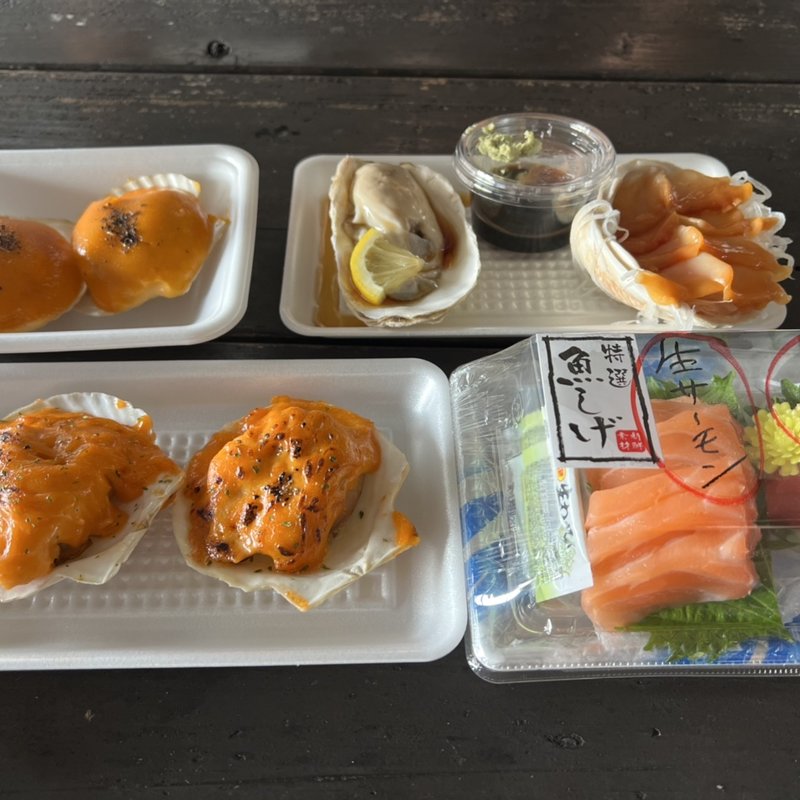 (糸満市物産センター遊食来 （道の駅いとまん）)