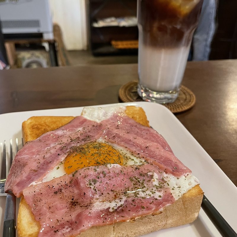 ベーコンエッグトースト(あぐろ焙煎 珈琲店 （アグロバイセン）)