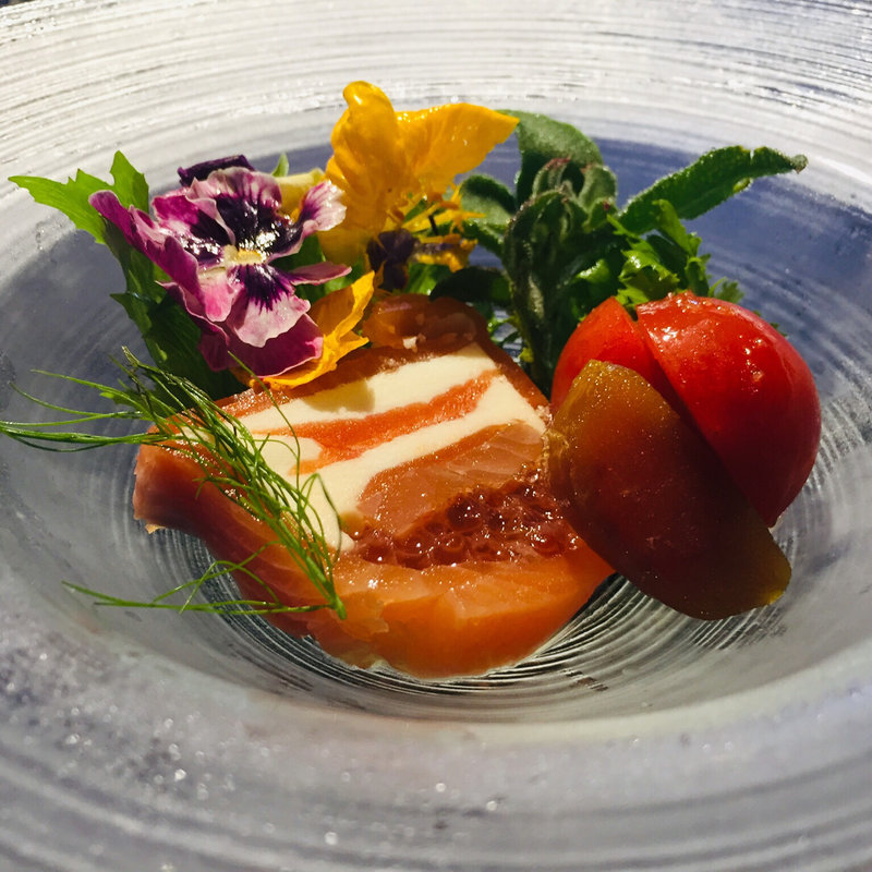 霧島サーモンと鹿児島野菜のテリーヌ(フランス厨房 旬彩 中央駅店 )