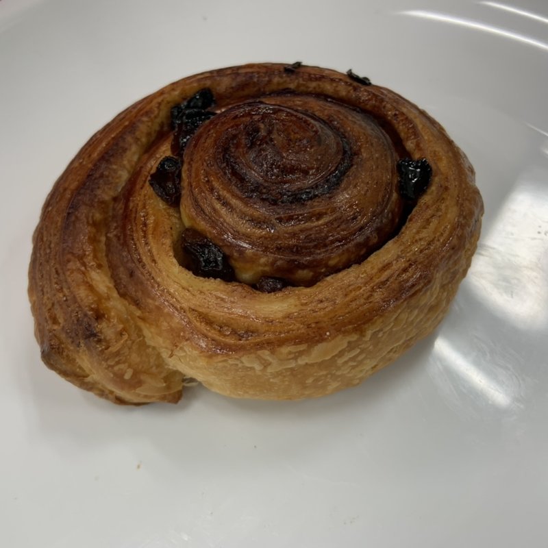 シナモンレーズンロール(ピエール・ガニェール　パン・エ・ガトー)