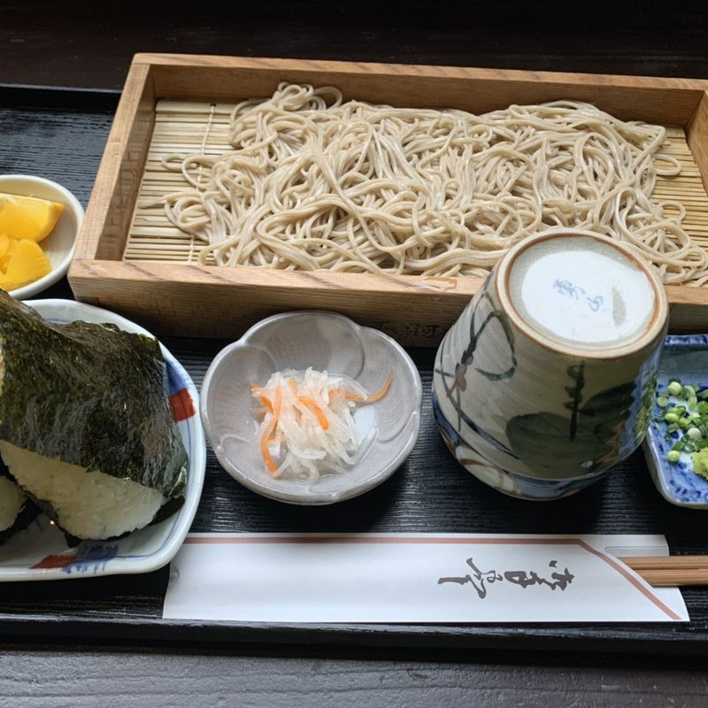 とり天むすざる(両子河原座 )