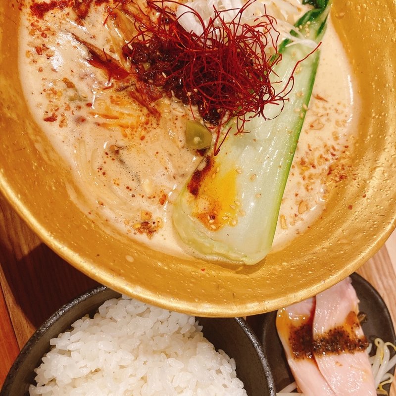 坦々麺セット(担々麺専門店 神戸南京町北 珠しっぴん)