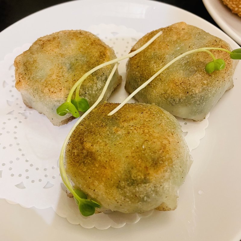 UFO餃子(3p)(猪八戒 千駄ヶ谷店 （チョハッカイ）)