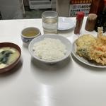 天ぷら定食（ご飯中）