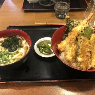 天丼定食(讃岐麺房 すずめ )