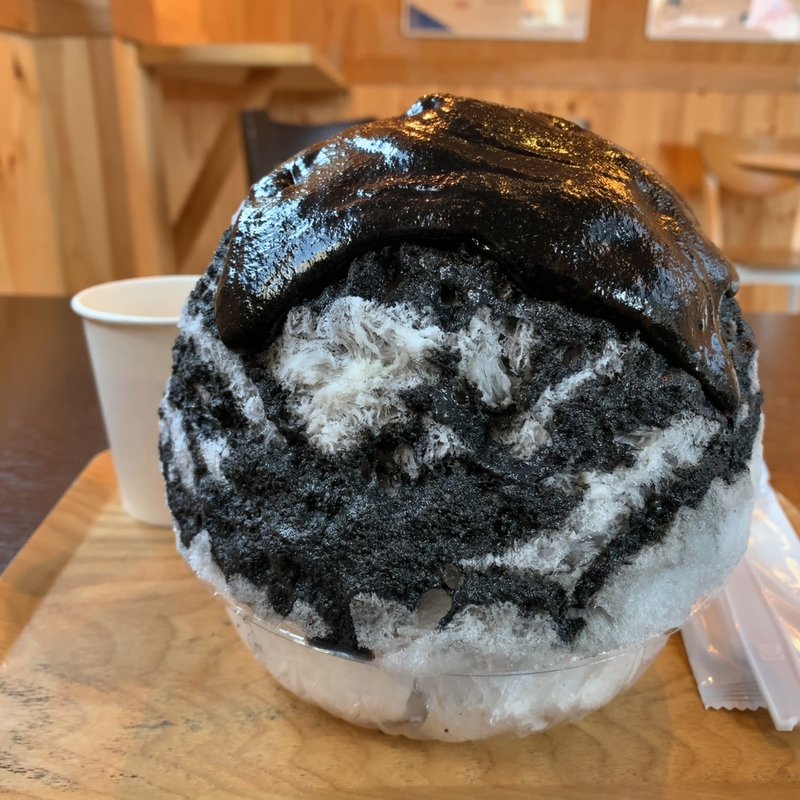 黒ごま氷(ヤマト屋)