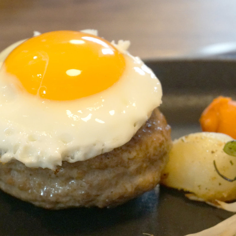 目玉焼きハンバーグステーキ(糸島 ランチ ハンバーグ ヤキニク イトシマン)
