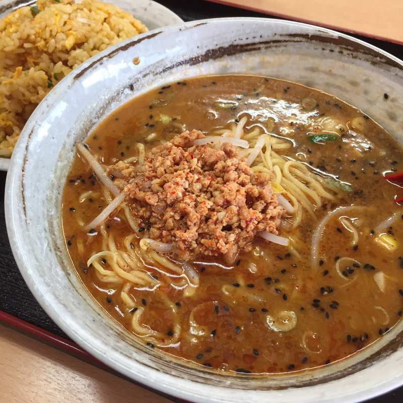 Bセット(カレー炒飯+坦々ラーメン)(台湾料理 福香閣)