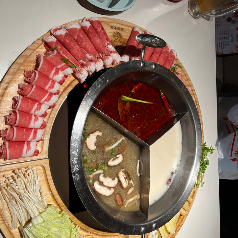 三色鍋(熊猫火鍋 池袋店)