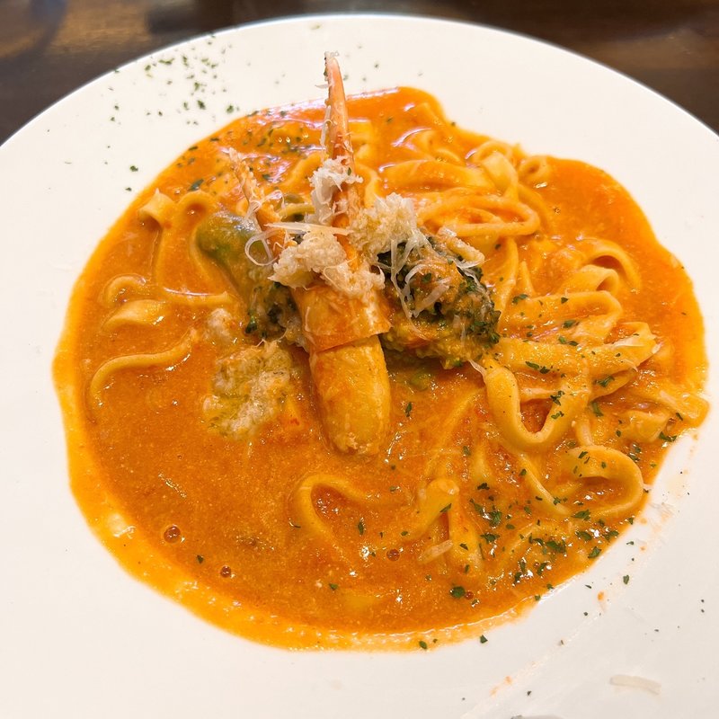 蟹のトマトクリームパスタ(ル カフェ アンドール)