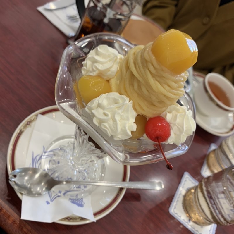 モンブランパフェ(タカセ洋菓子本店)