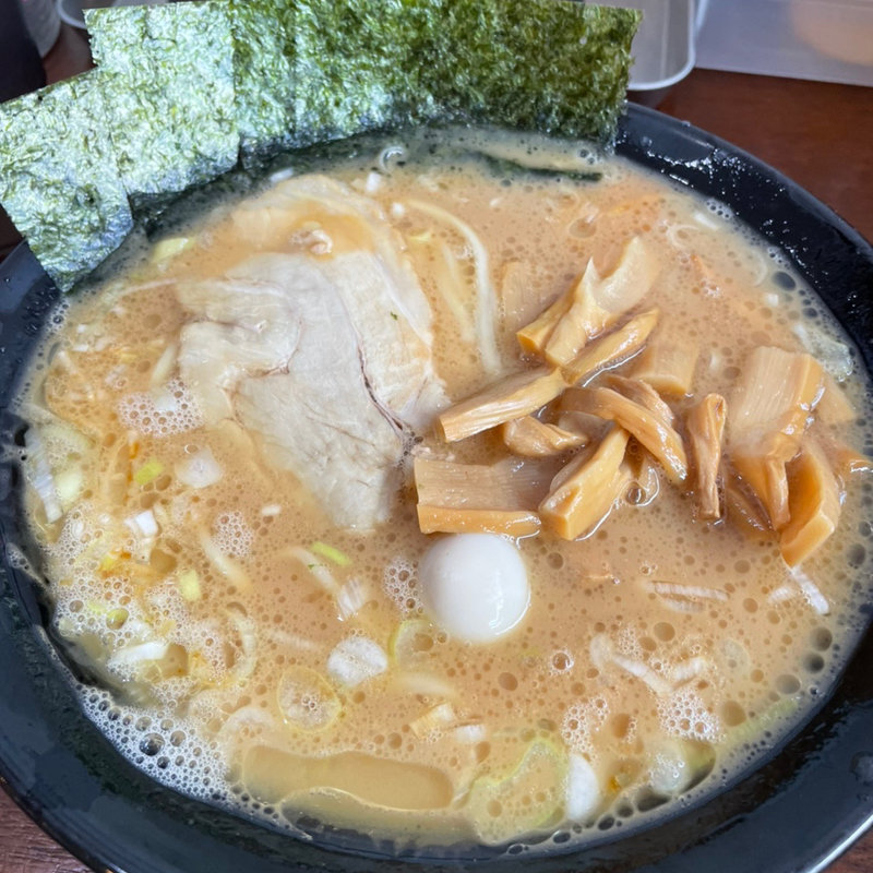 醤油ラーメン並(豚骨らーめん道)