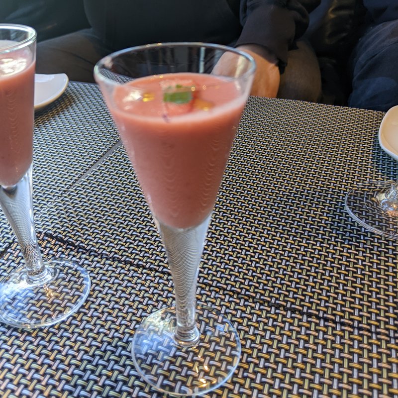 いちごのガスパチョ(THE LIVING)