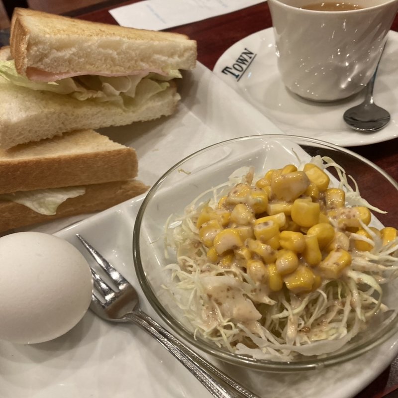 モーニングセットB(タウン )