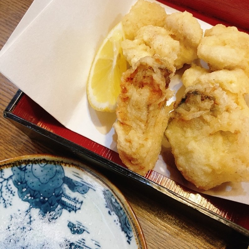 にこにこセット（牡蠣天2個・白子天2個）(田丸 （てんぷらしょくどう　たまる）)